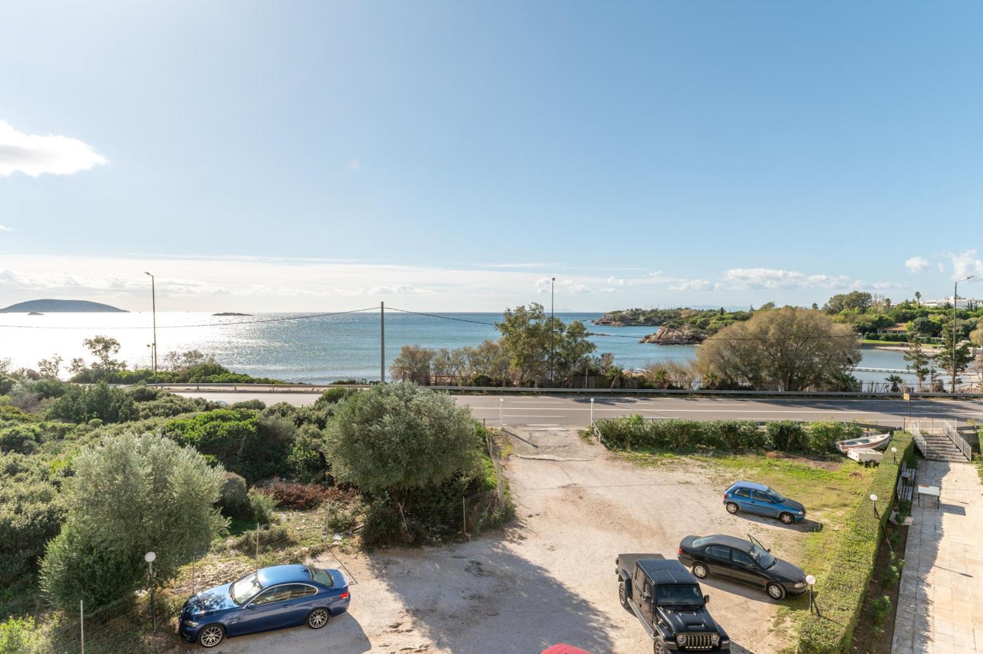 Amazing Sea View Apartment Kalivia Thorikou Exterior photo