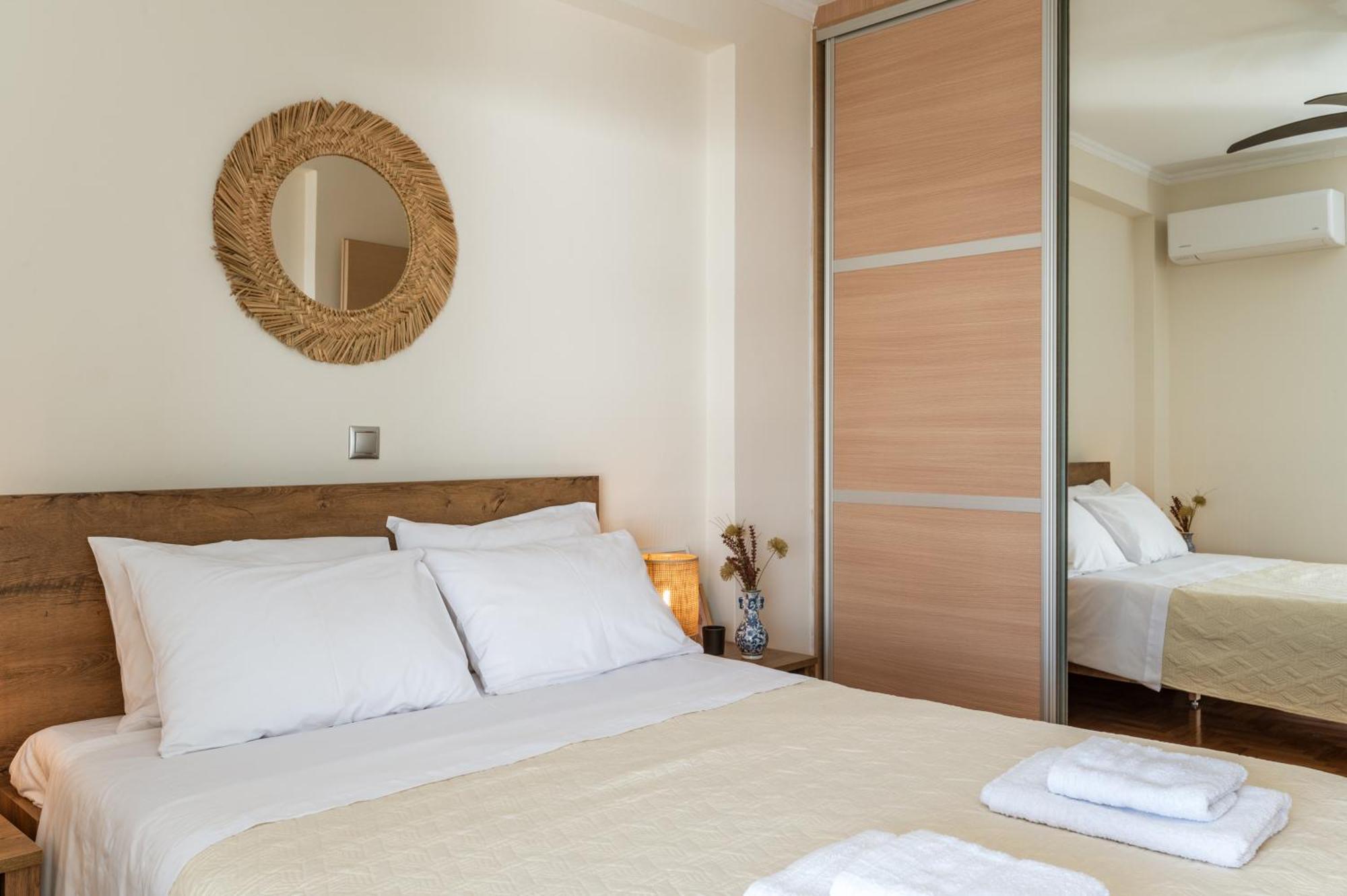 Amazing Sea View Apartment Kalivia Thorikou Exterior photo